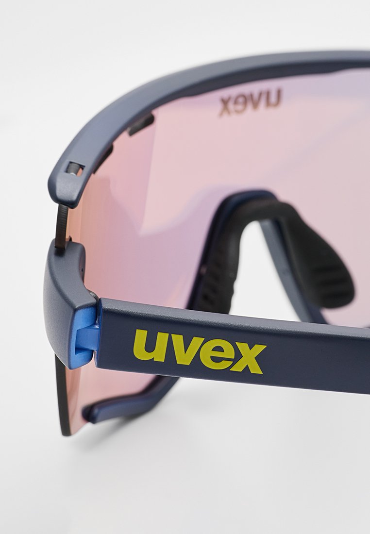 Uvex