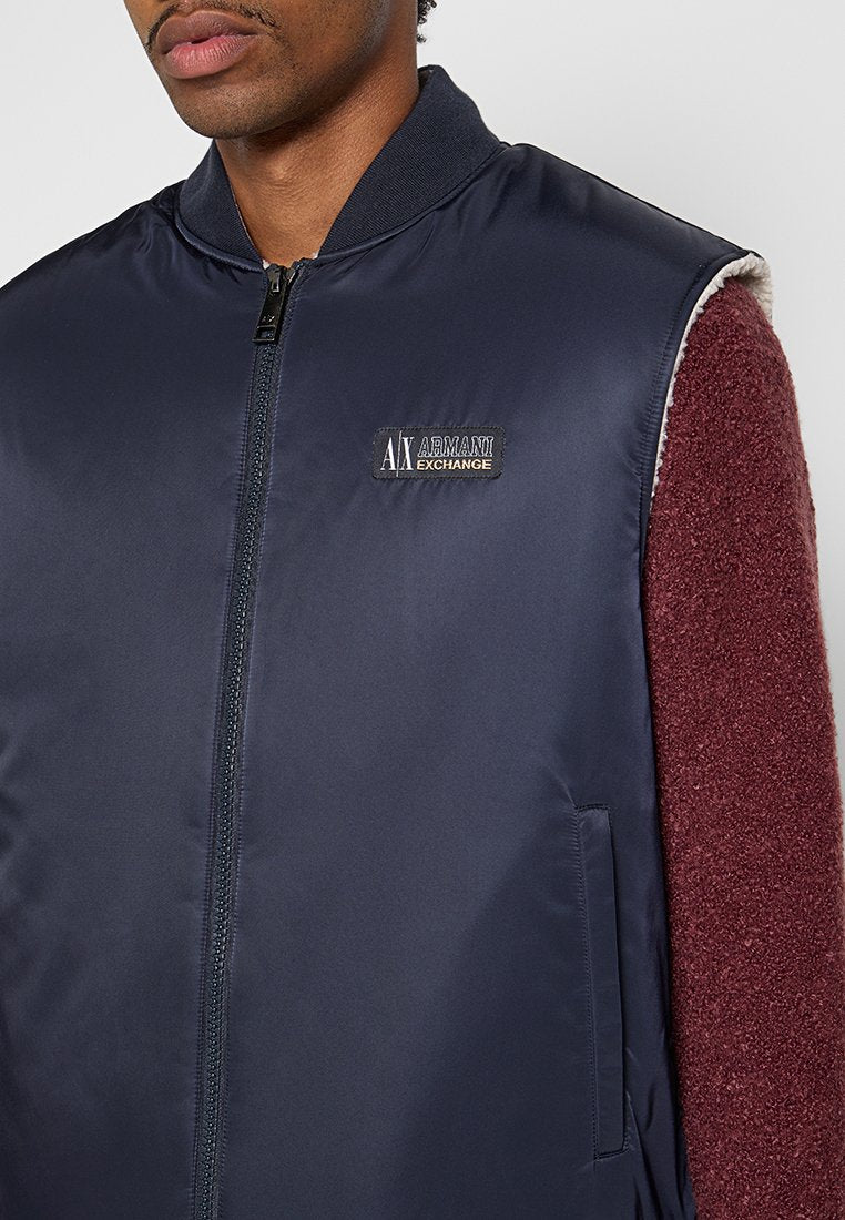 Armani Exchange Weste Media 5