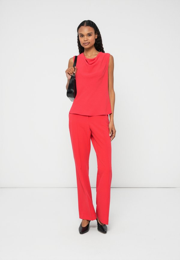 DKNY