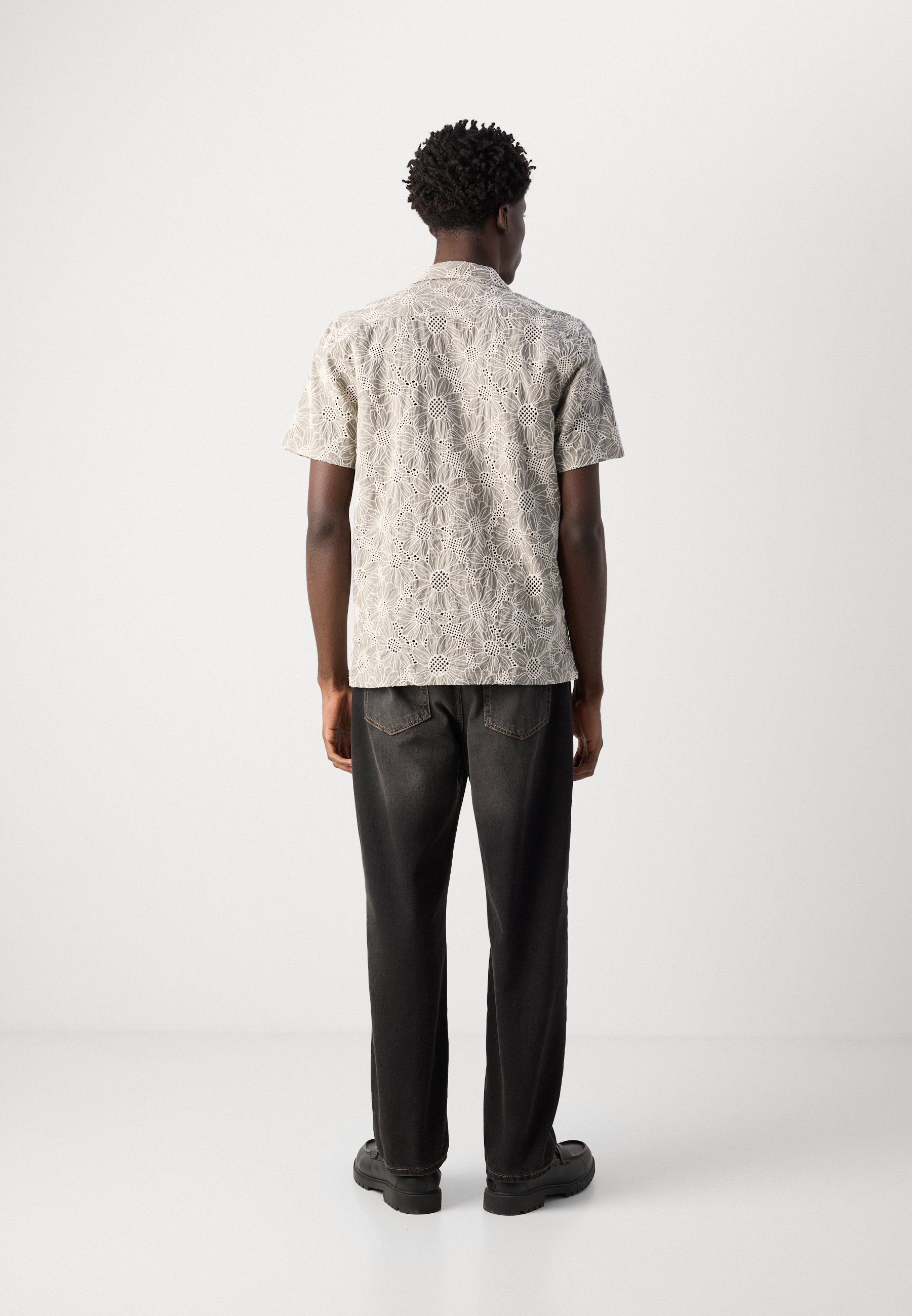 SUNFLOWER SHIRT Media 5