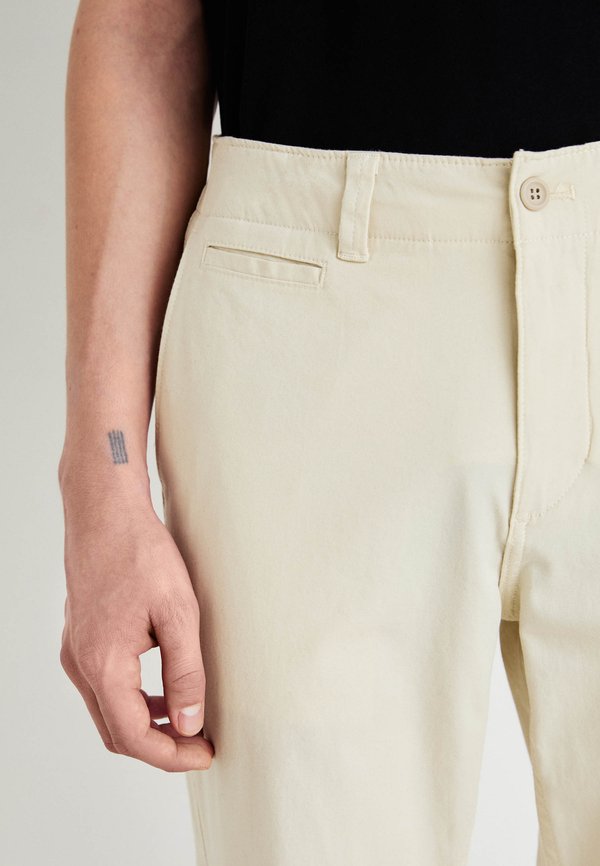 DOCKERS ALPHA SLIM