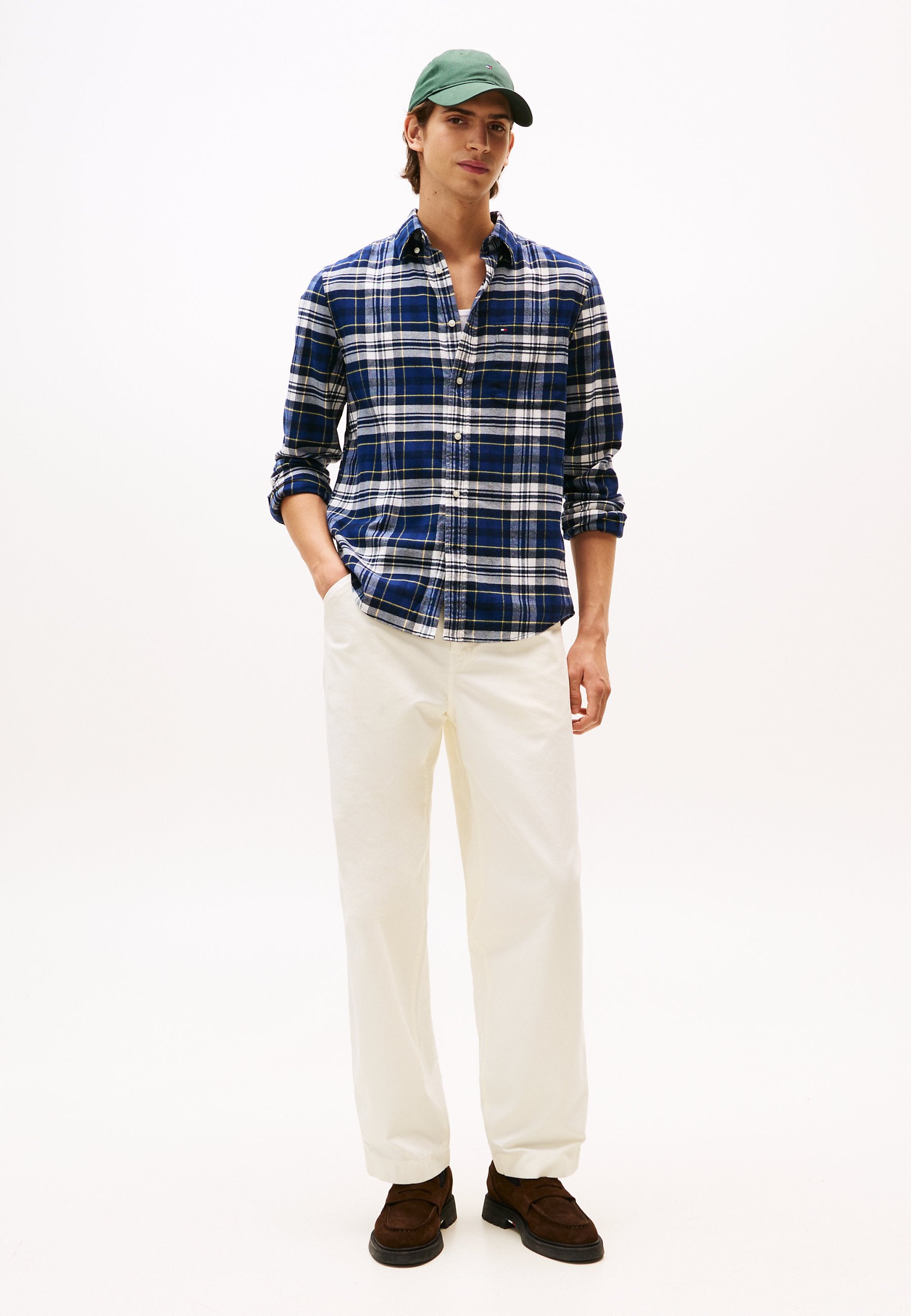 SEASONAL SHIRT Media 2