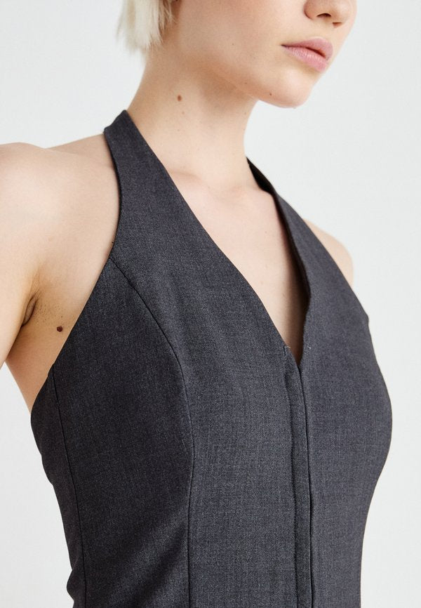 Weekday NADJA HALTERNECK