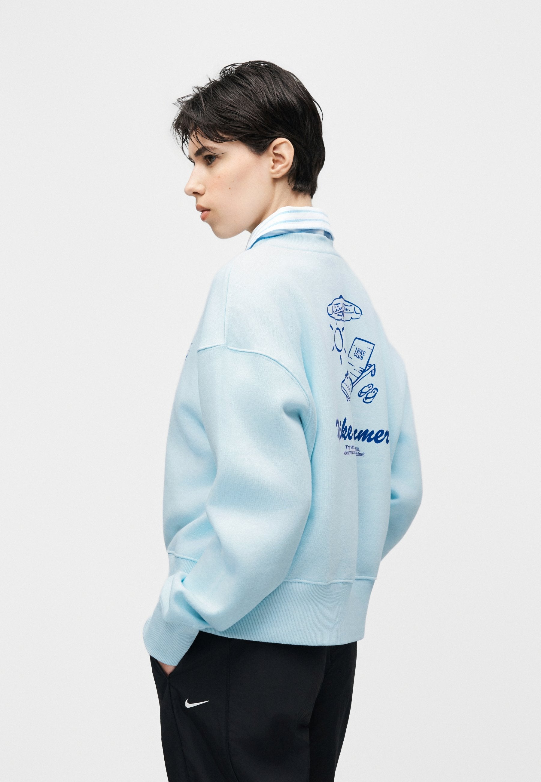 Nike Sportswear CREW