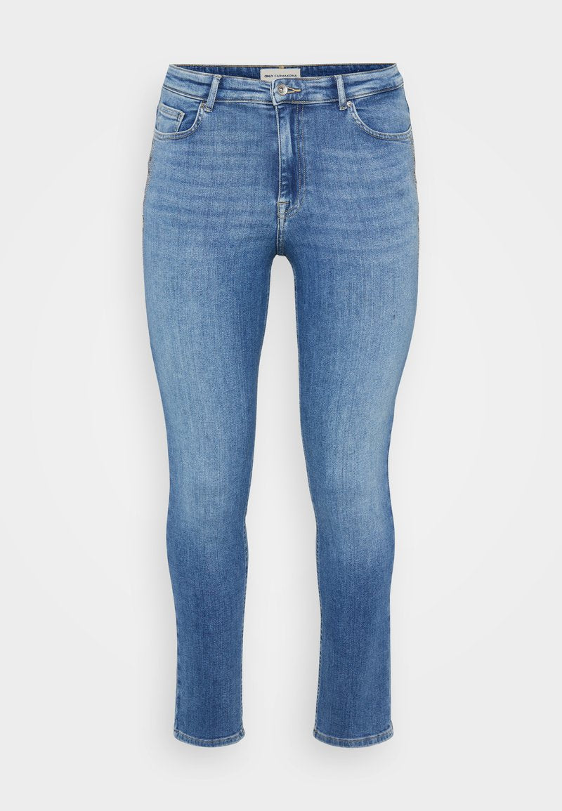 Hellblaue Denim-Jeans mit slim fit, ausgestattet mit einem klassischen Fünf-Taschen-Design und sichtbaren Nähten. Keine Verzierungen oder Muster.