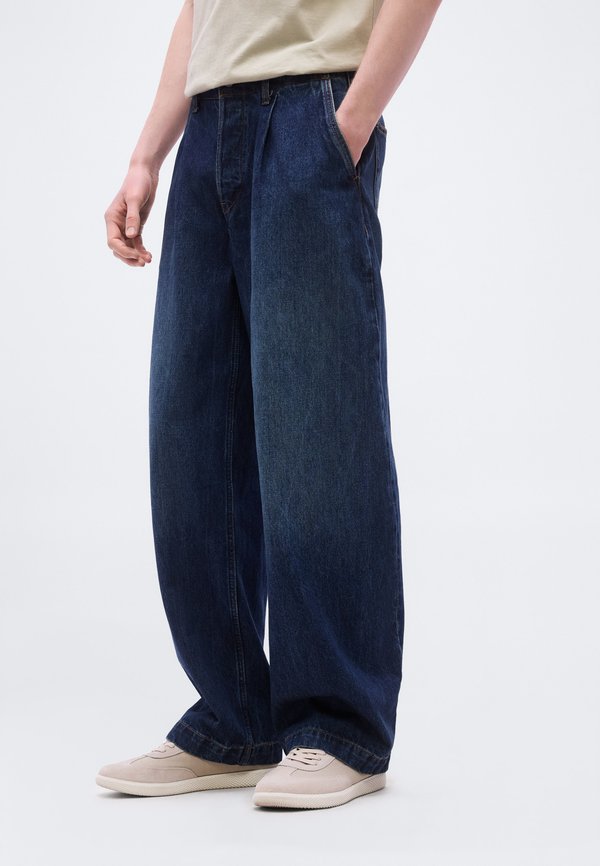 Calvin Klein Jeans BARREL