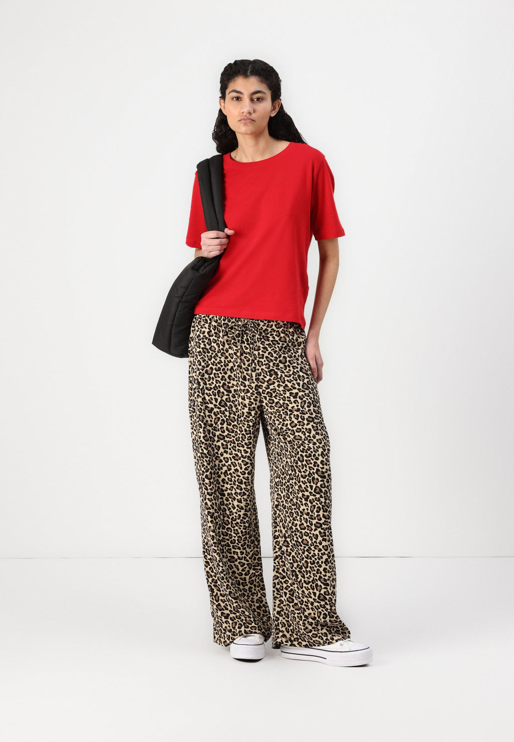 Abercrombie & Fitch Drapey Wide Leg Pull-On Pant