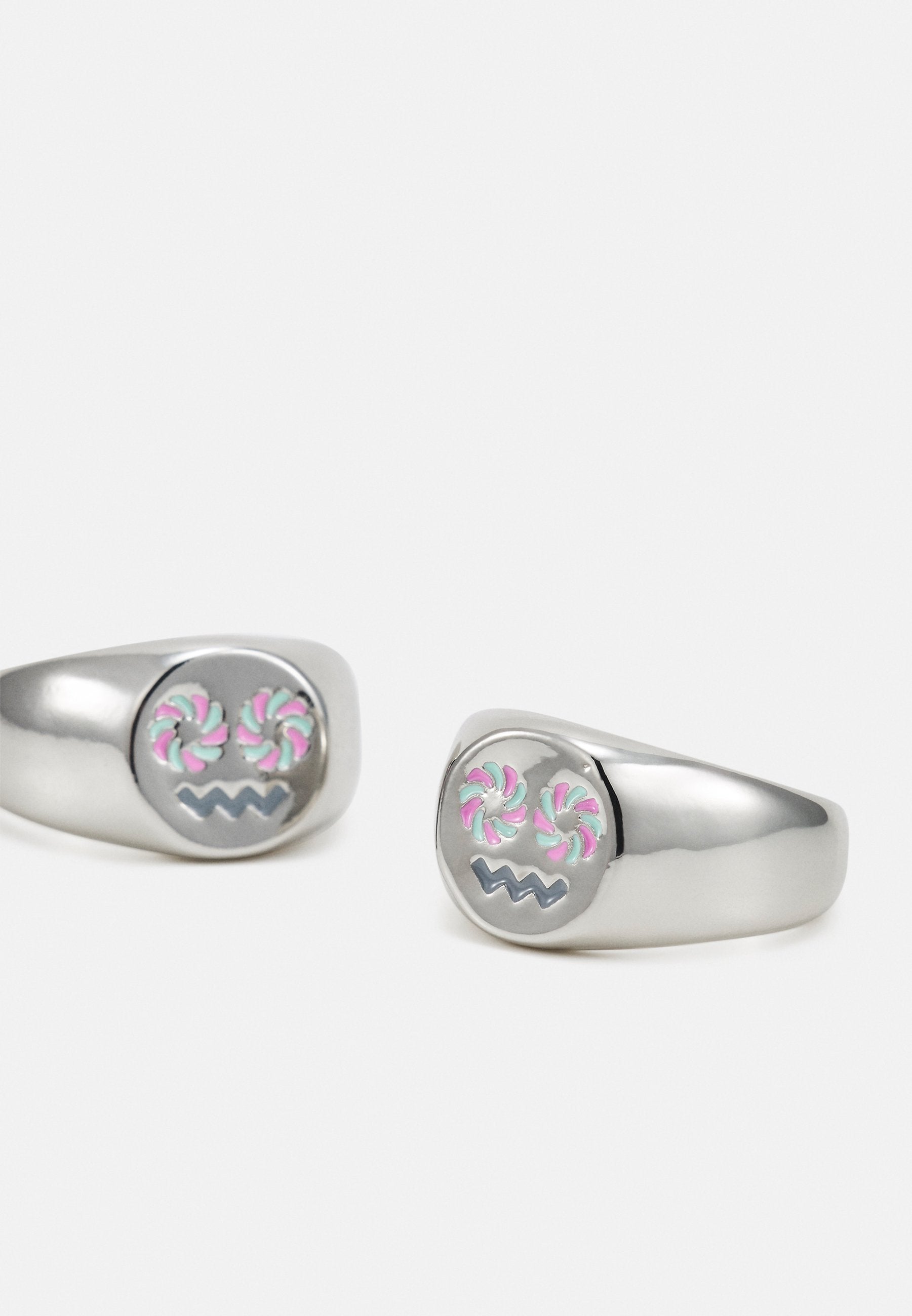 Uncommon Souls DAISY EYE 2 PACK