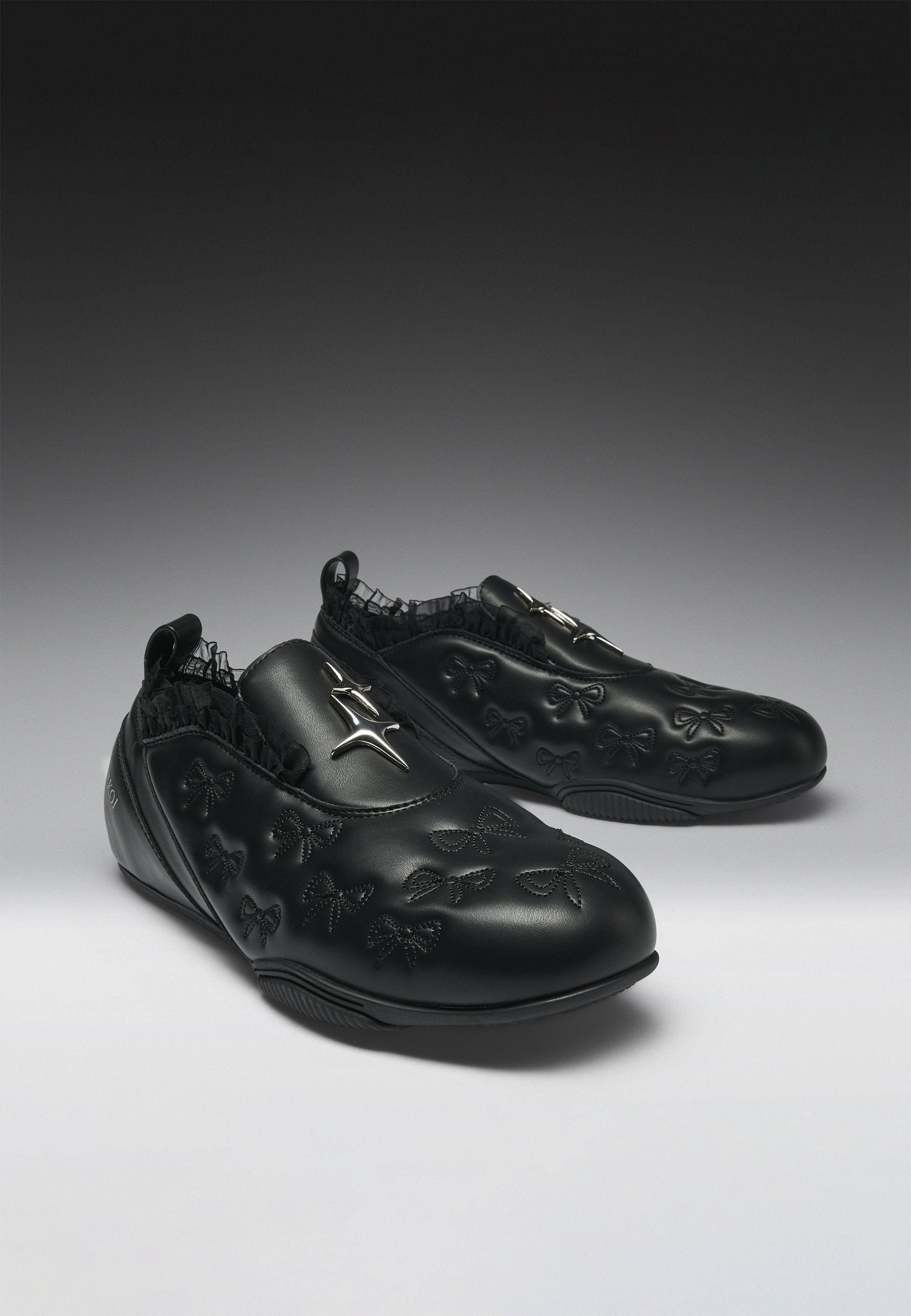 Koi Footwear HEARTBREAKER SPORTY SLIP ON SHOES