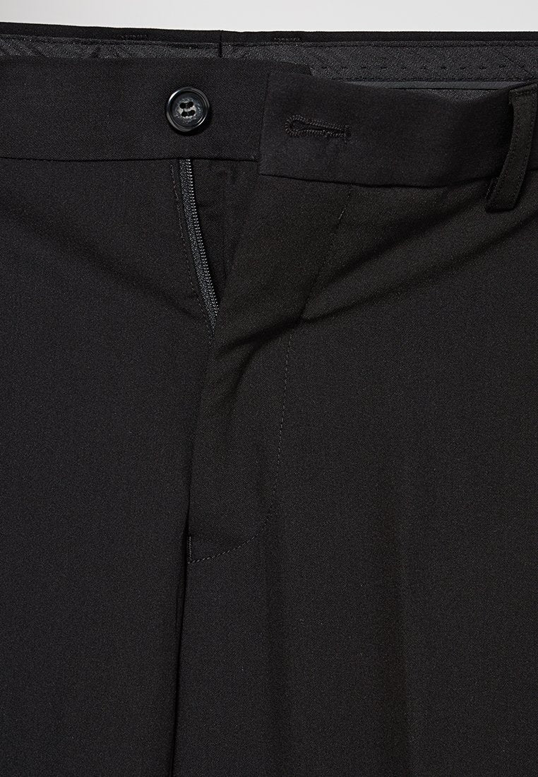 RELAXED FIT Media 9