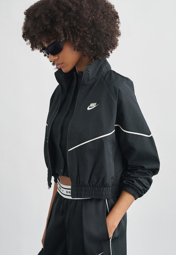 Nike Sportswear Bomber Jacket - black/chalk