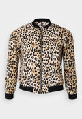 Bomberjacke mit Leopardenmuster in Beige, Schwarz und Creme mit Reißverschluss vorne, gerippten Bündchen und Saum. Weicher Stoff mit glatter Textur.
