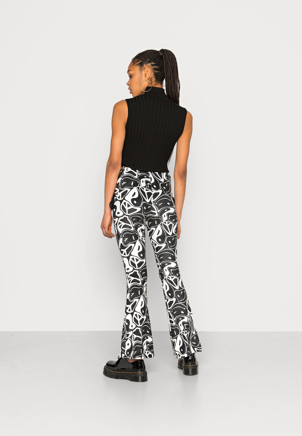 NEW girl ORDER YIN YANG JACQARD FLARES