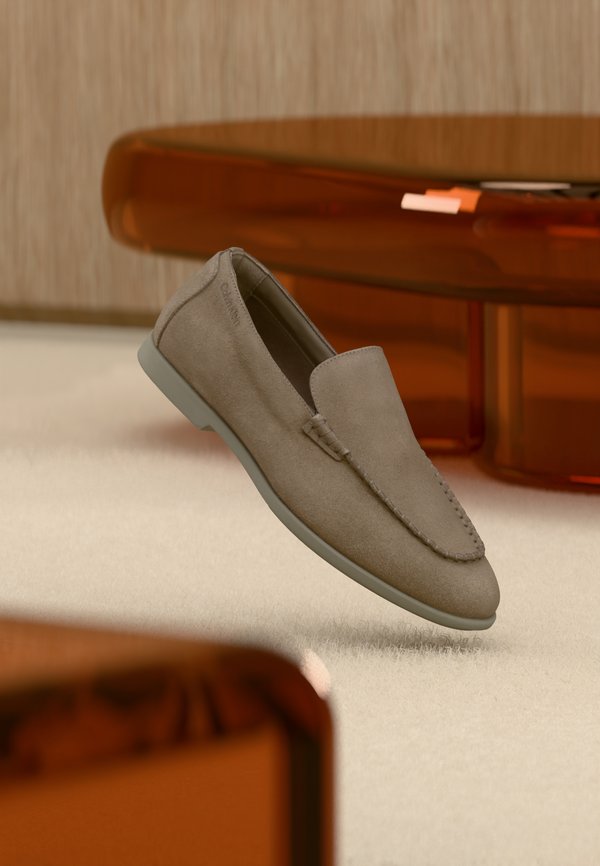 Calvin Klein LOW PROF