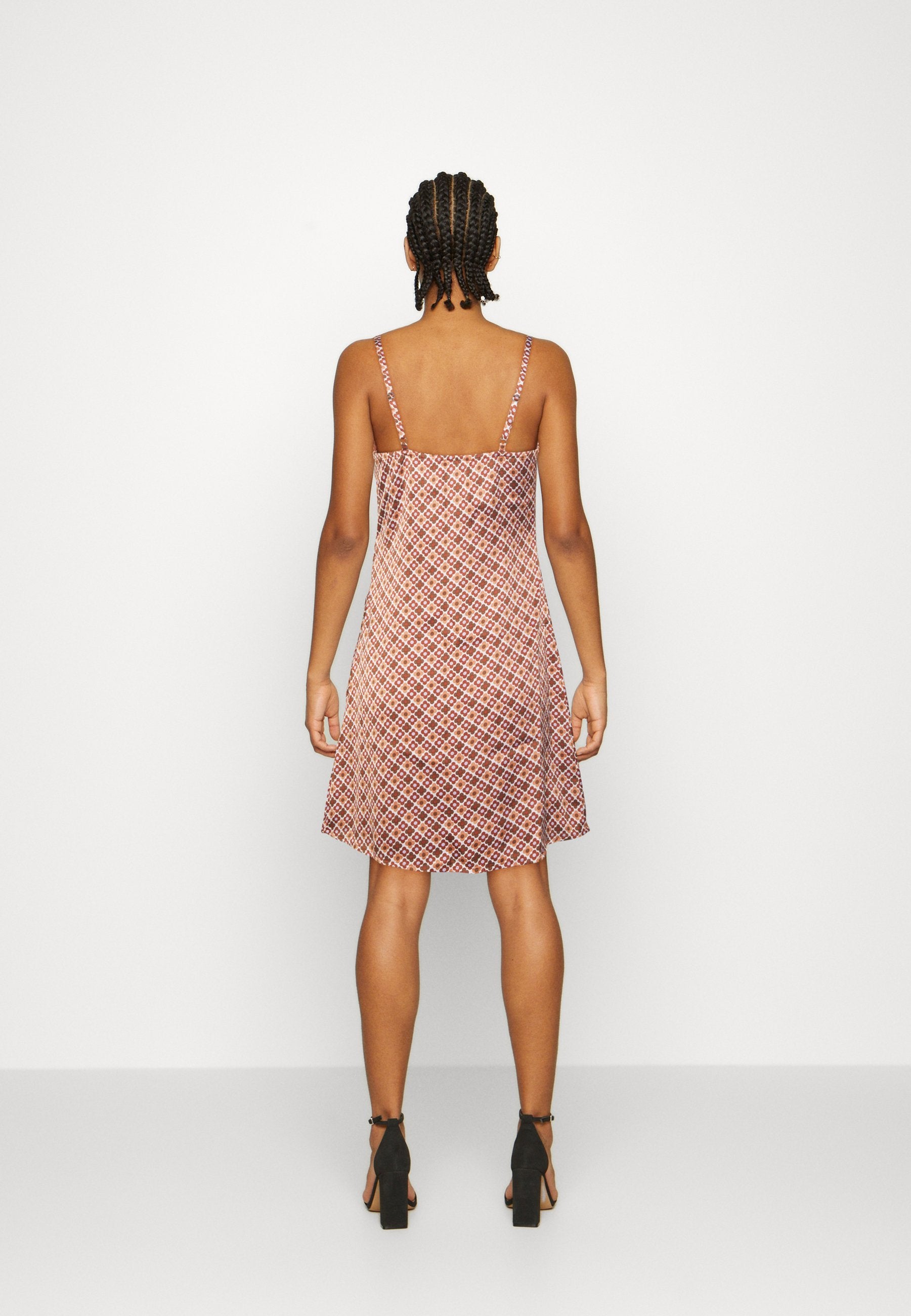 Hollister Co. EMEA BARE SLIP DRESS