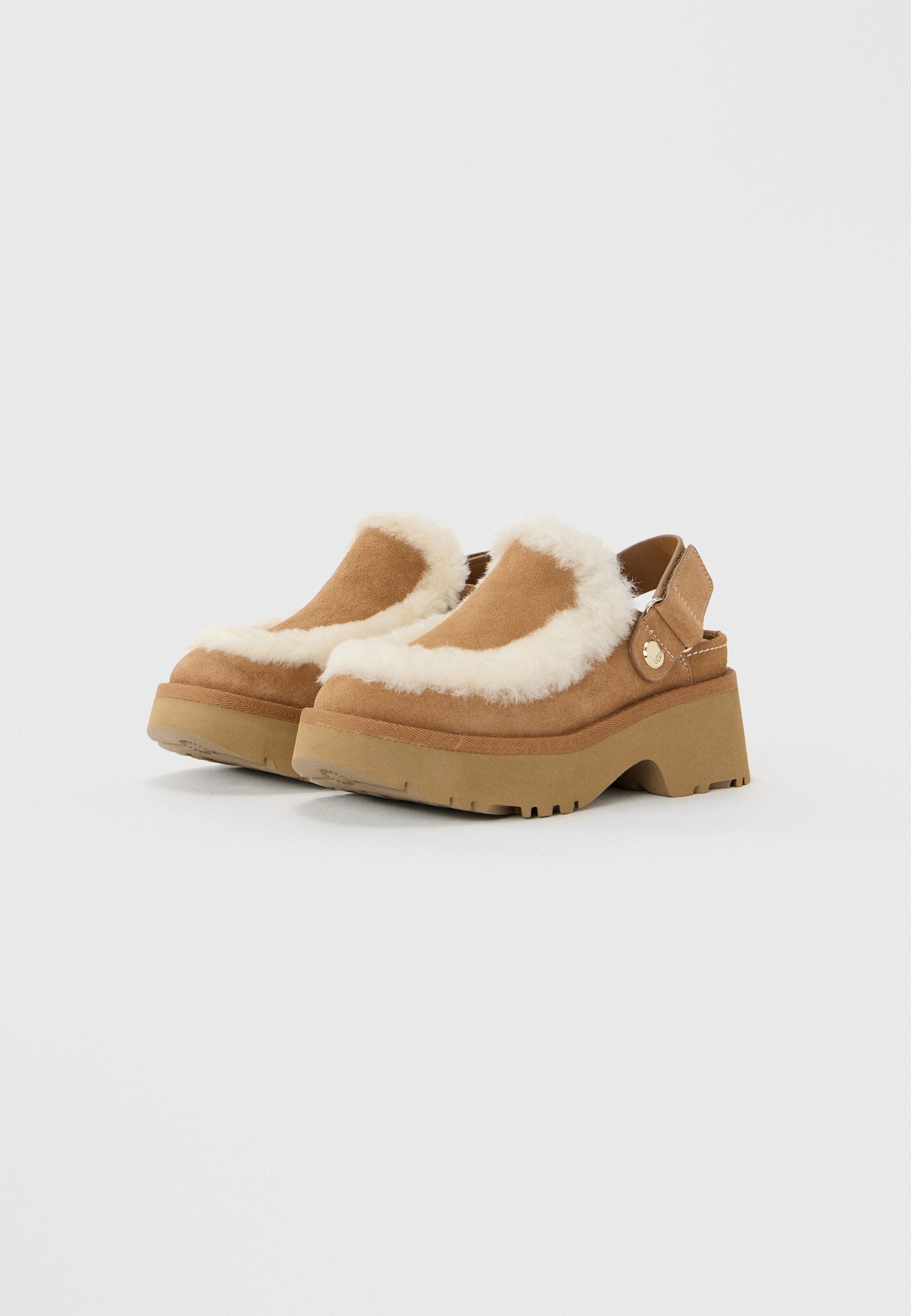 UGG ESMEE