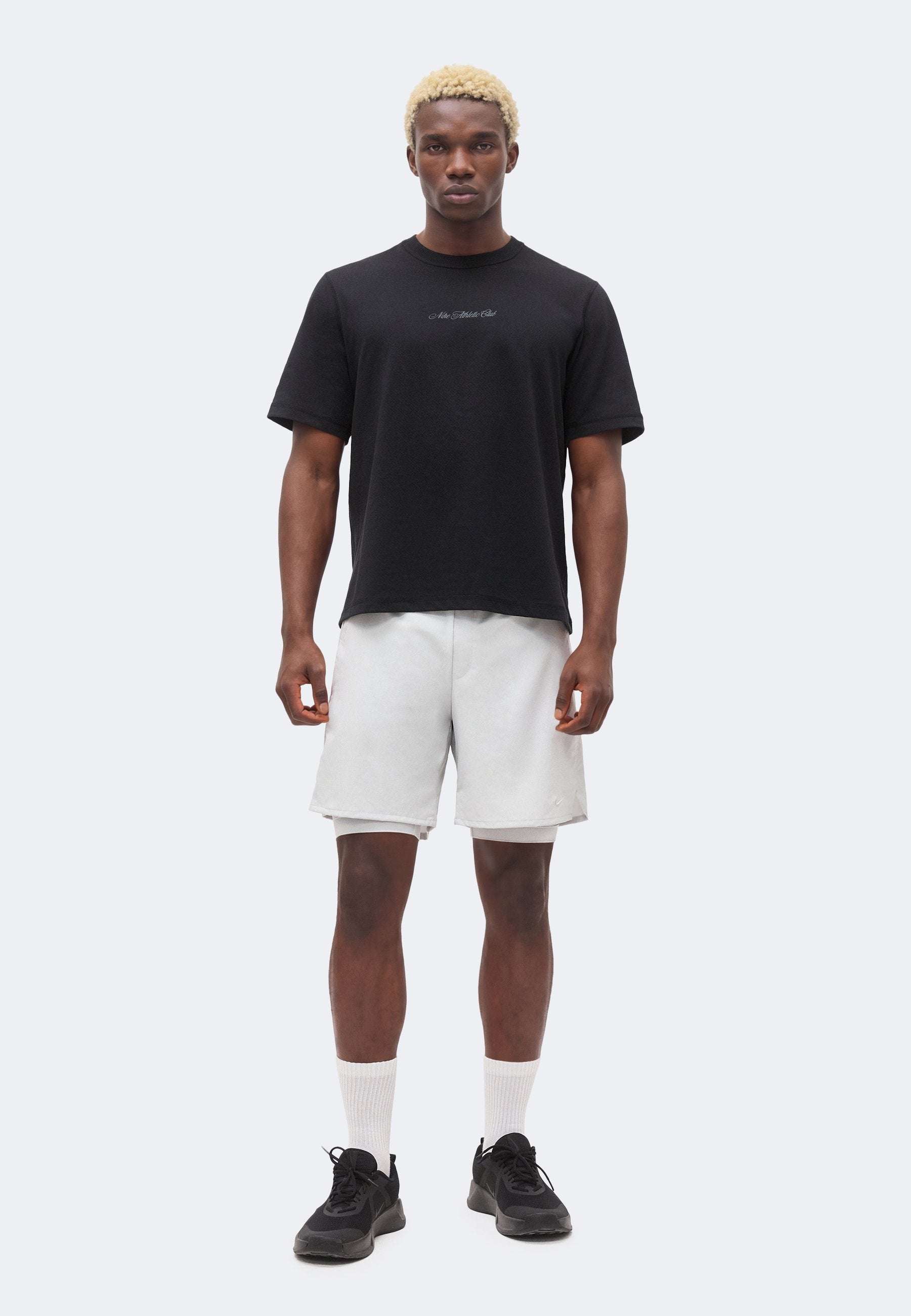 Nike Performance PRIMARY