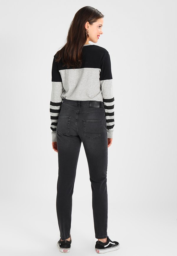 Denim is Dead LEA