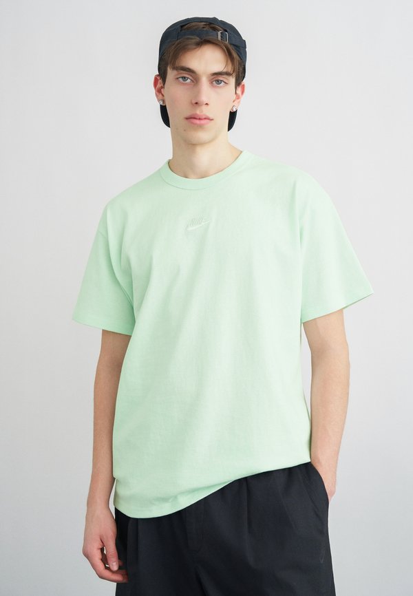 Nike Sportswear M NSW TEE LSE PREM ESS SUST - Basic T-shirt - mint