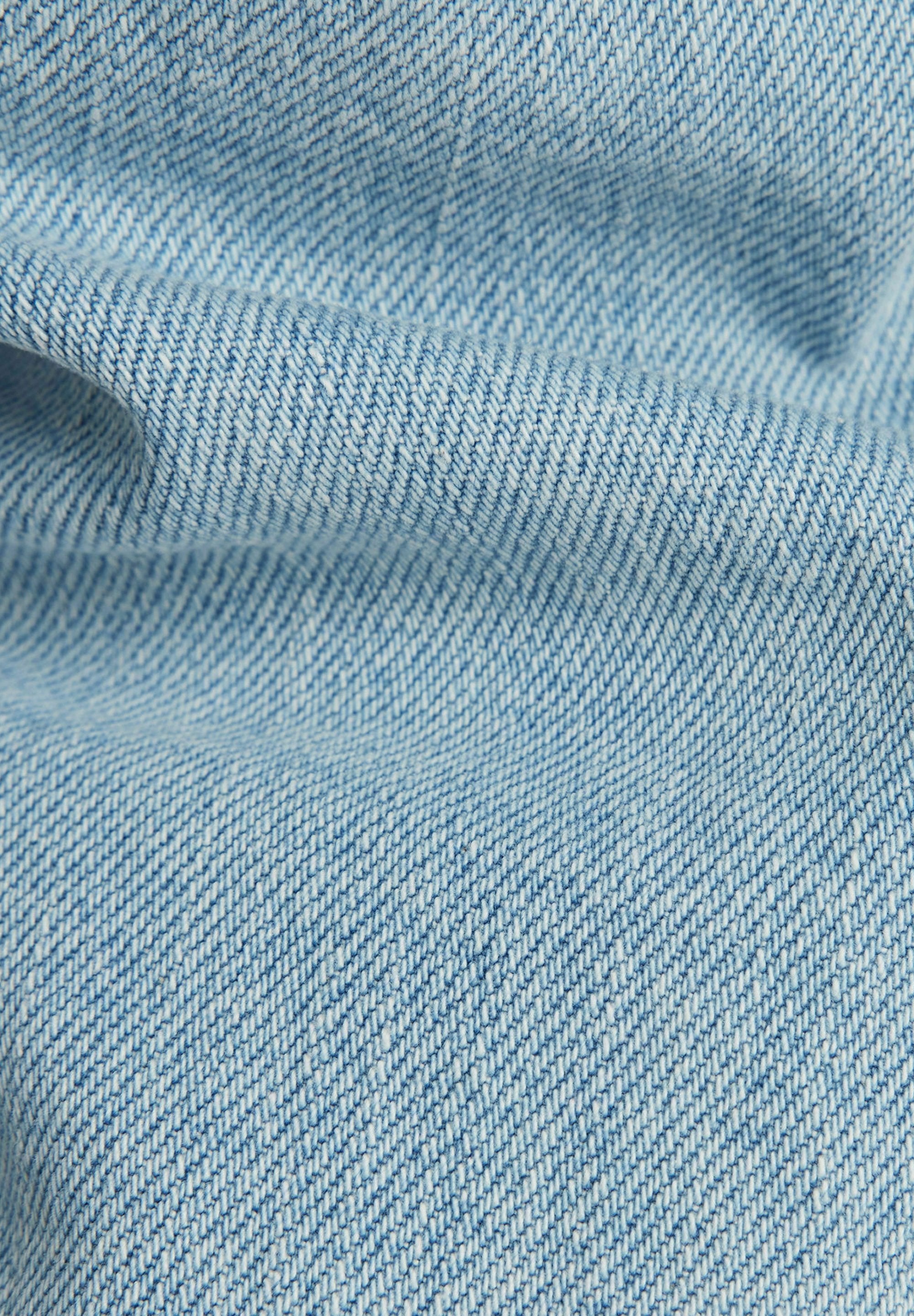 STRACE CROPPED  Media 5