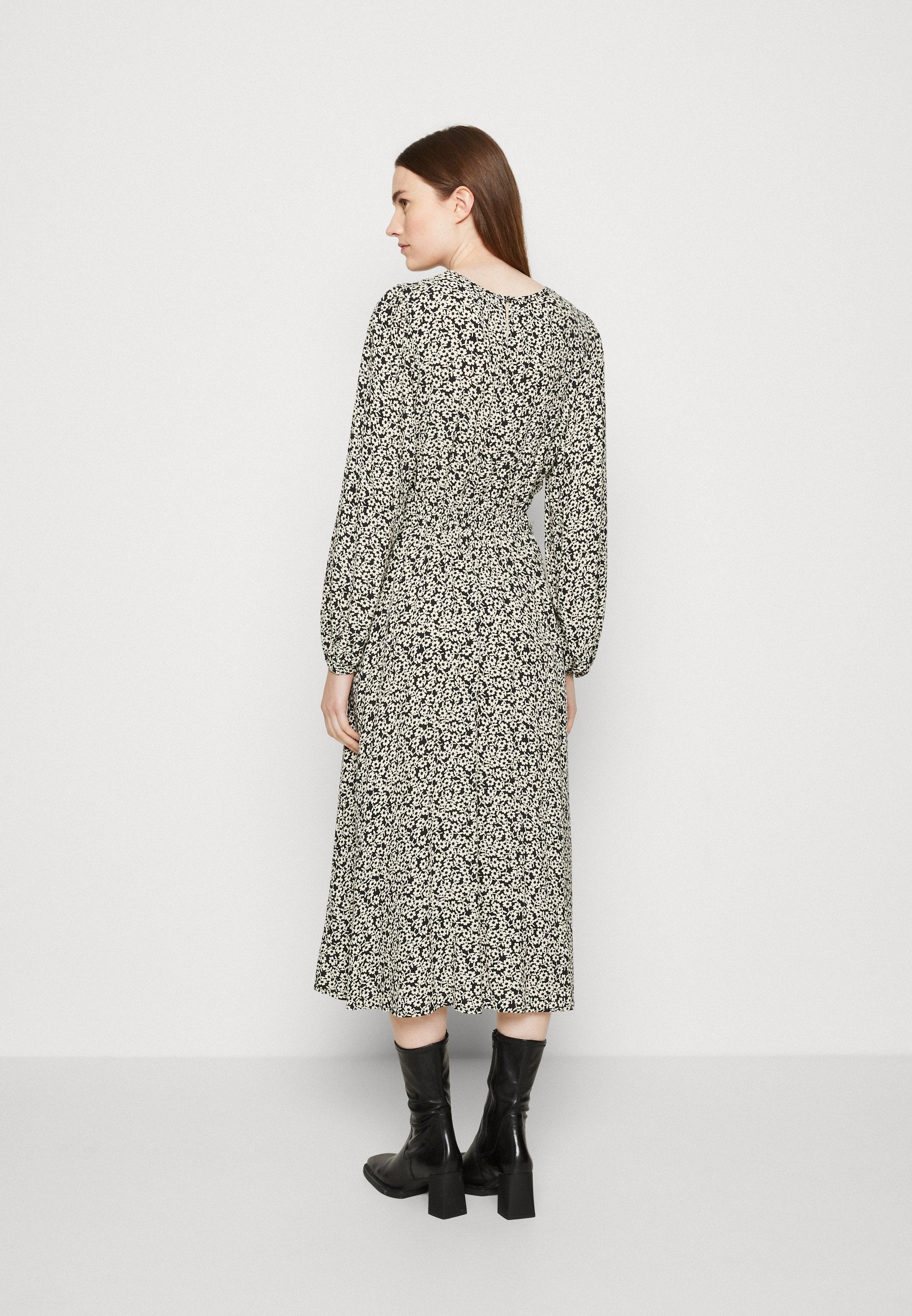 GAP CUTOUT MIDI