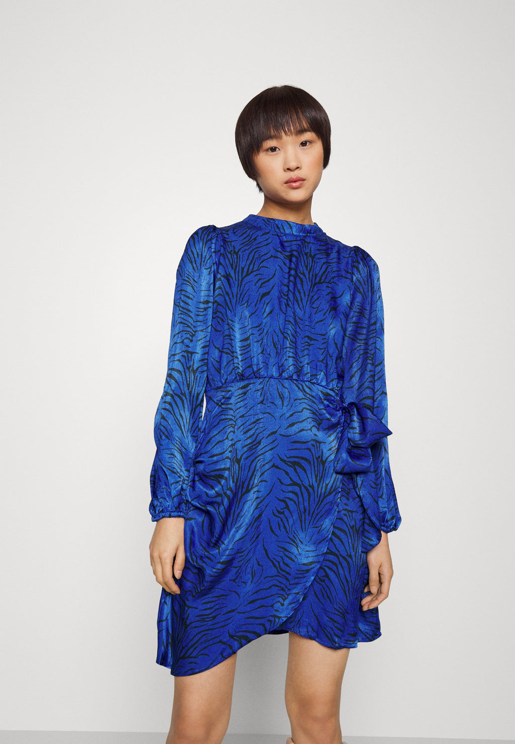 ONLMILLE WRAP DRESS Media 3