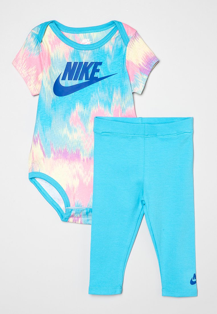 Nike Sportswear SET