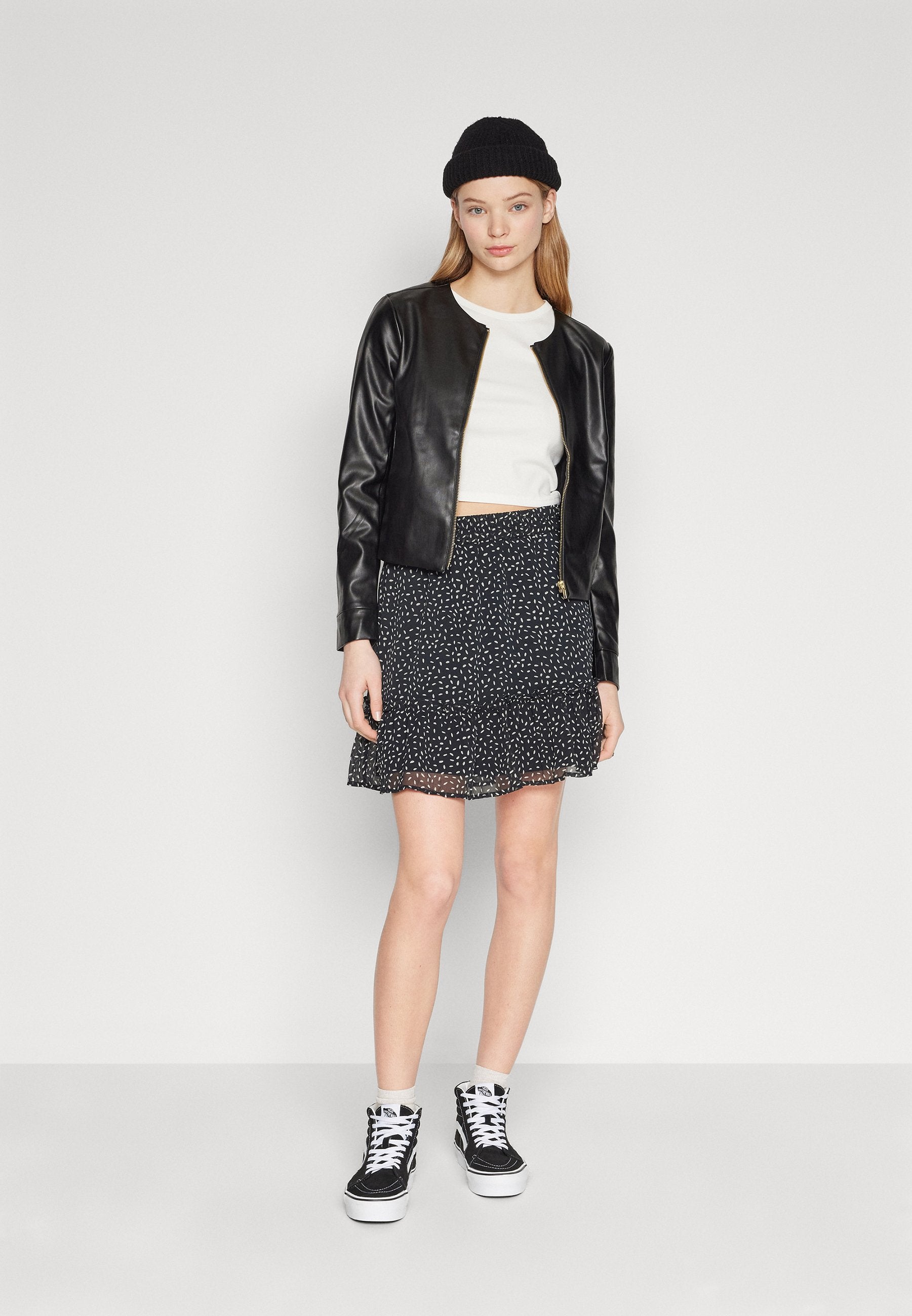 VILA VIBRITANJA DOT SHORT SKIRT