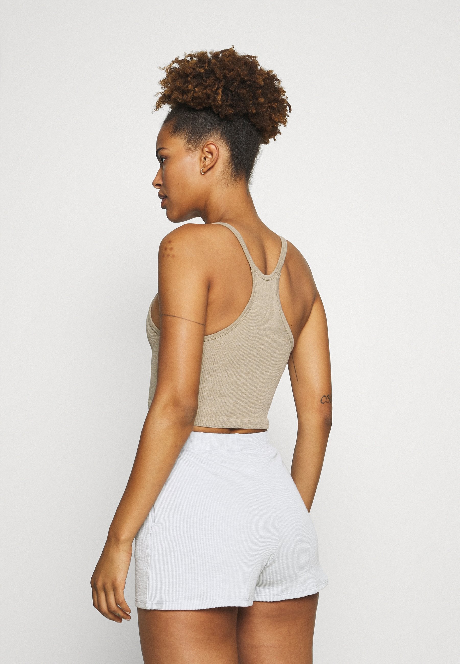 MAGIC Bodyfashion CROPPED LOUNGE TANK TOP