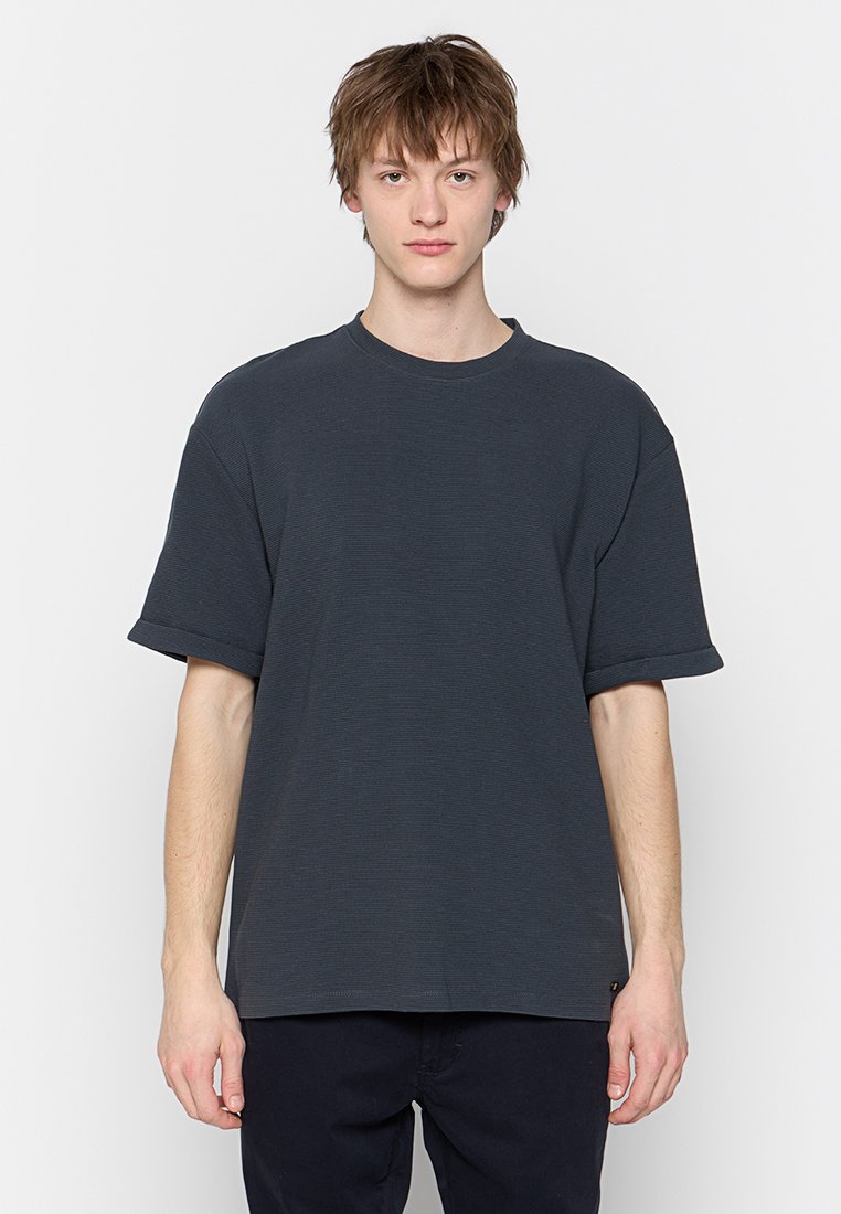 NO EXCESS T-Shirt basic Media 1
