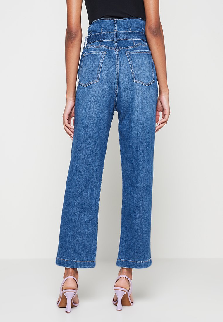 7 for all mankind