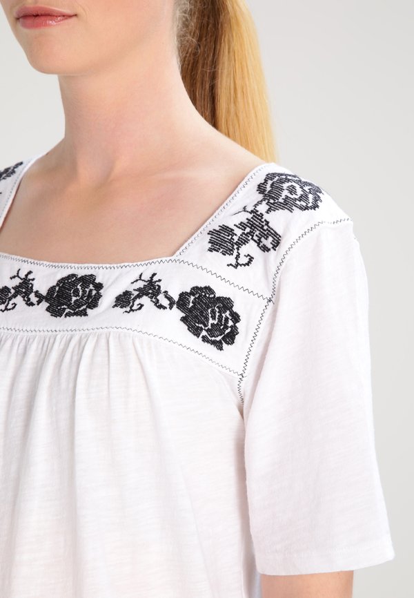 GAP Maternity