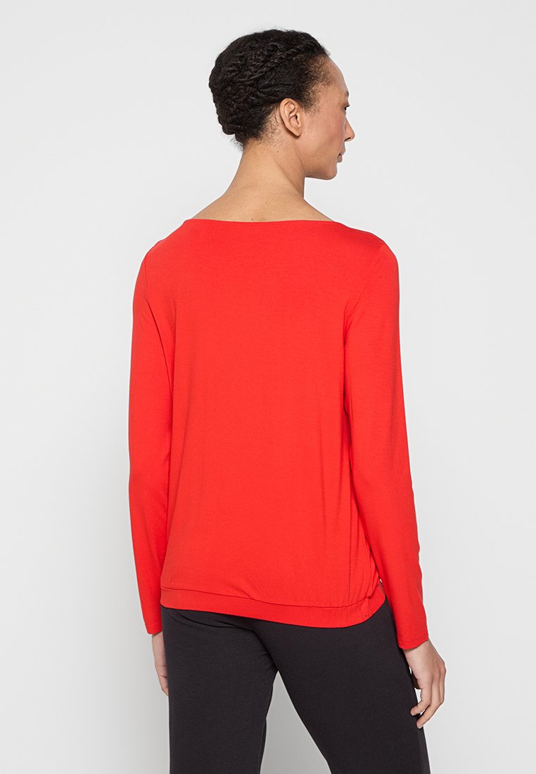 s.Oliver Langarmshirt Media 2