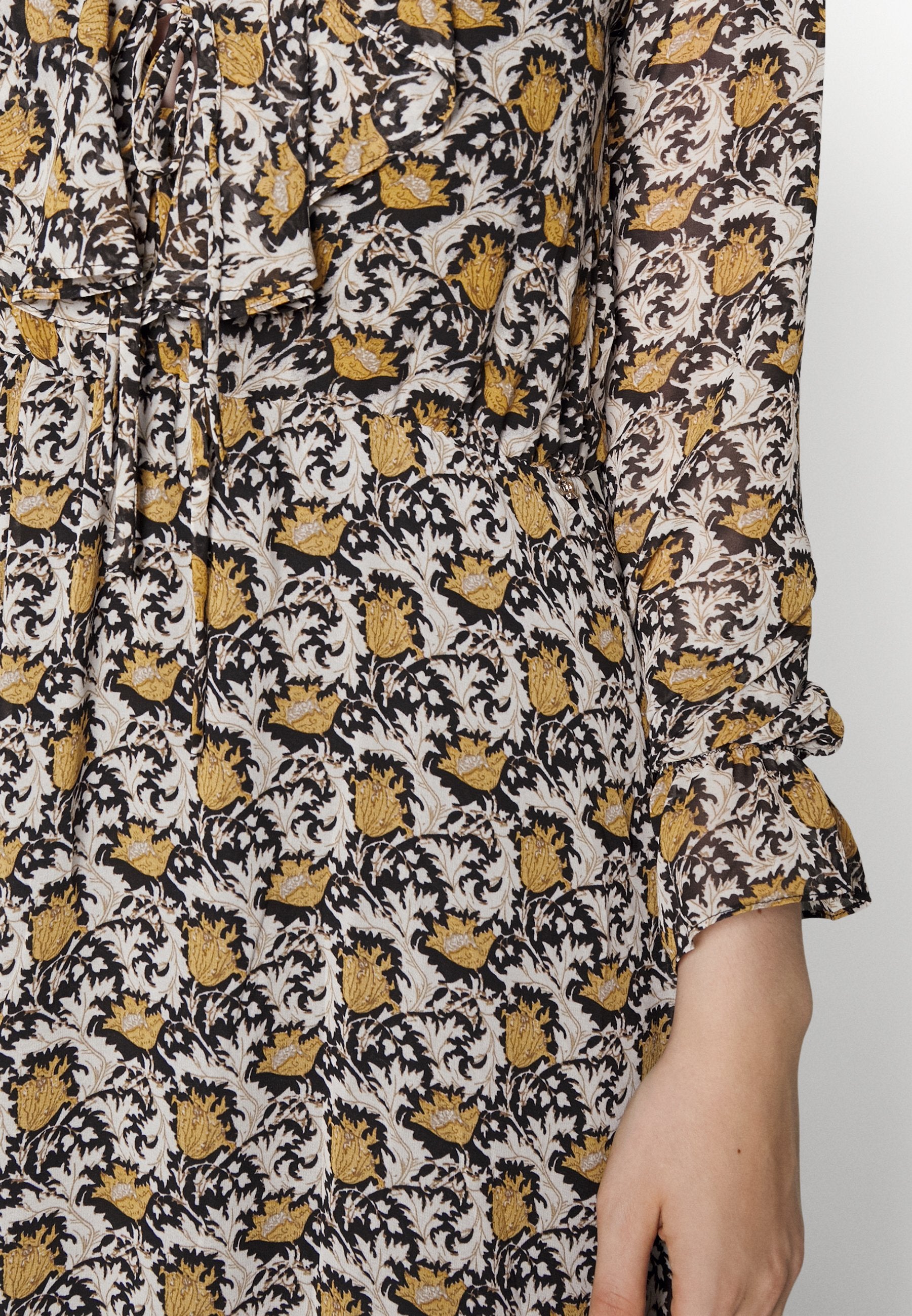 Colourful Rebel PENNY PAISLEY FLOWER RUFFLE DRESS