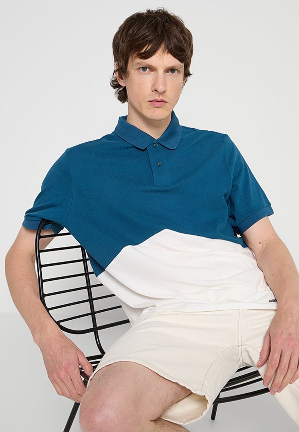 Armani Exchange