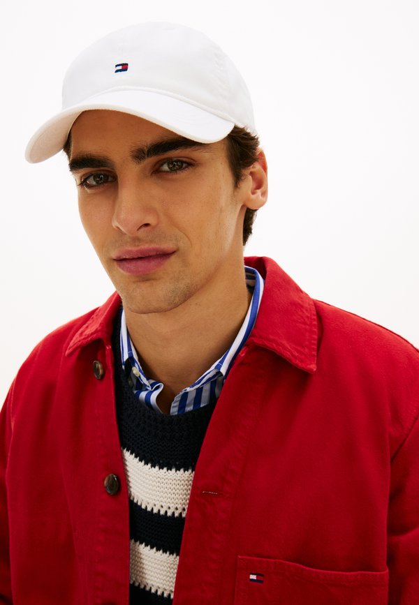 Tommy Hilfiger TH FLAG SOFT 6 PANEL CAP UNISEX - Cap - optic white