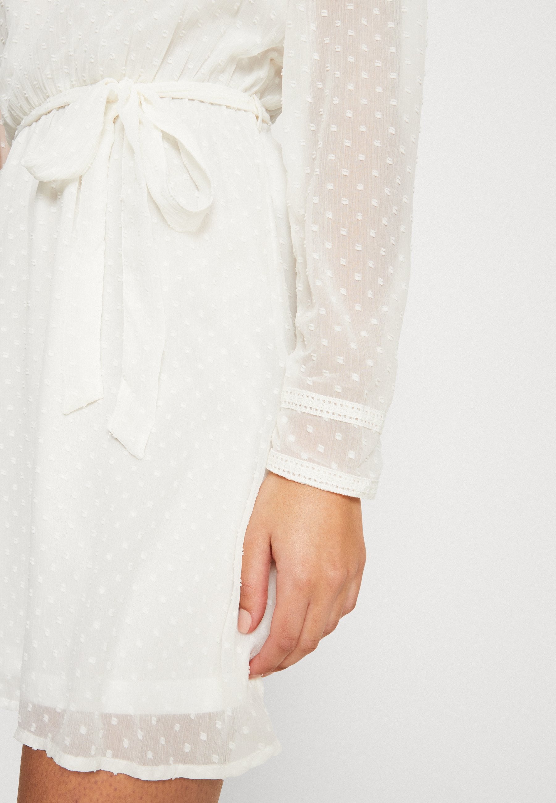 ONLY ONLLOTTE V NECK MINI DRESS