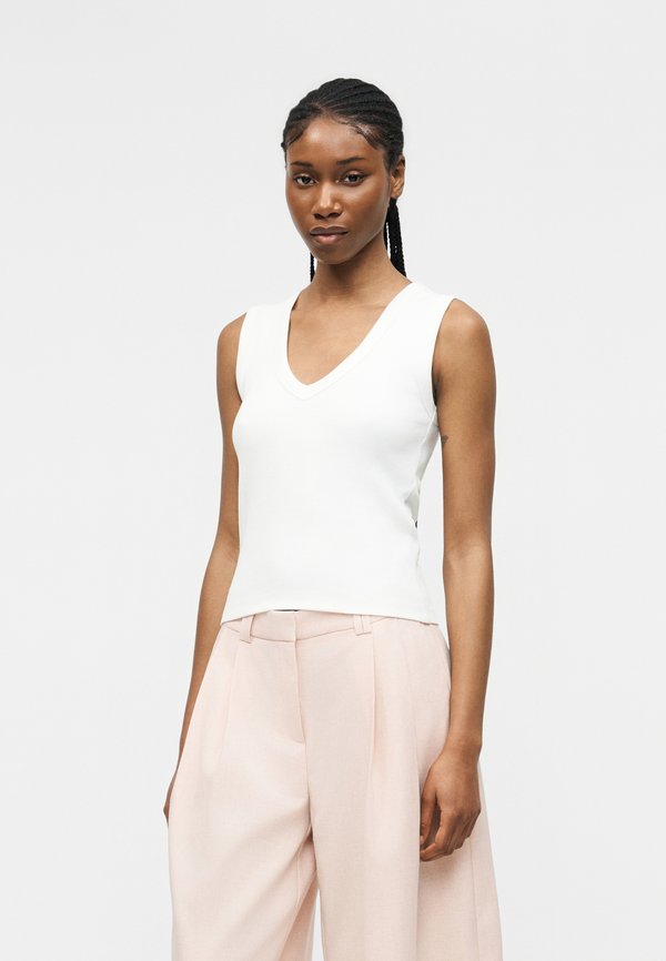 Vero Moda VMCHLOE SHORT DEEP V-NECK TOP JRS NOOS - Top - snow white