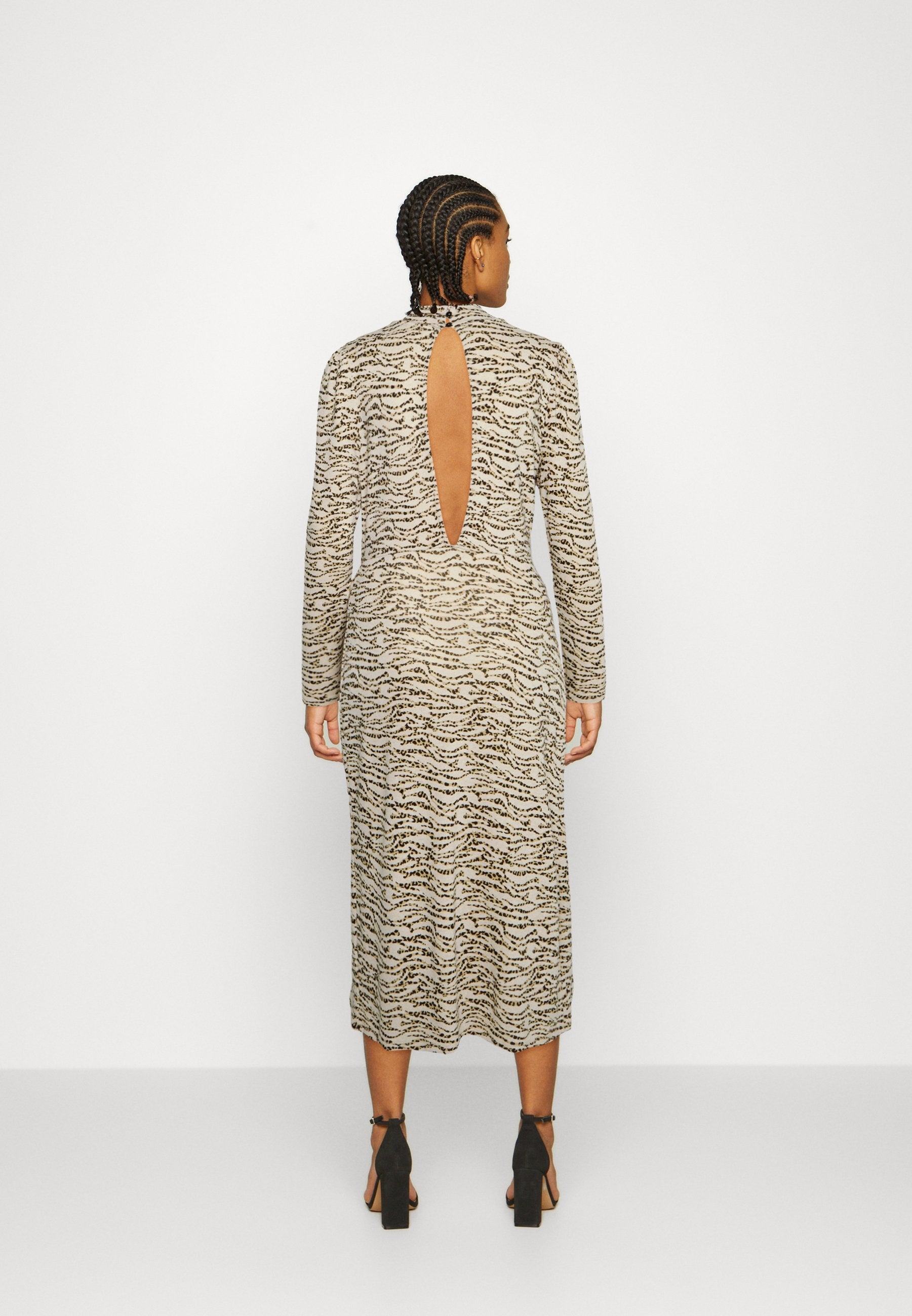 Object OBJANIKA DRESS