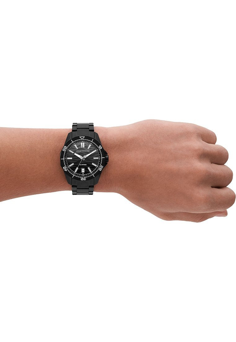 QUART HAND DATE  44MM Media 5