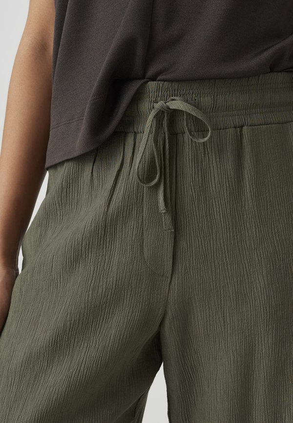 OPUS HIGH RISE LONG WIDE FIT CRINKLE