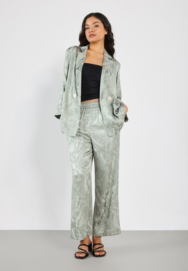 Even&Odd FLARED SET