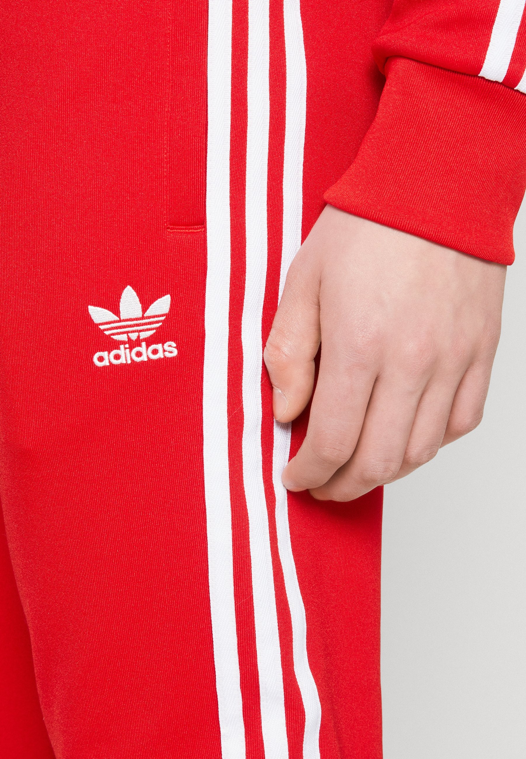 adidas Originals ADICOLOR CLASSICS SUPERSTAR TRACK PANTS