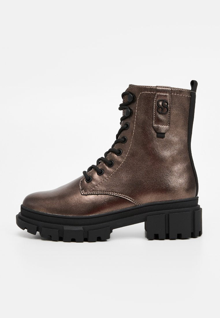 s.Oliver Schnürstiefelette Media 1