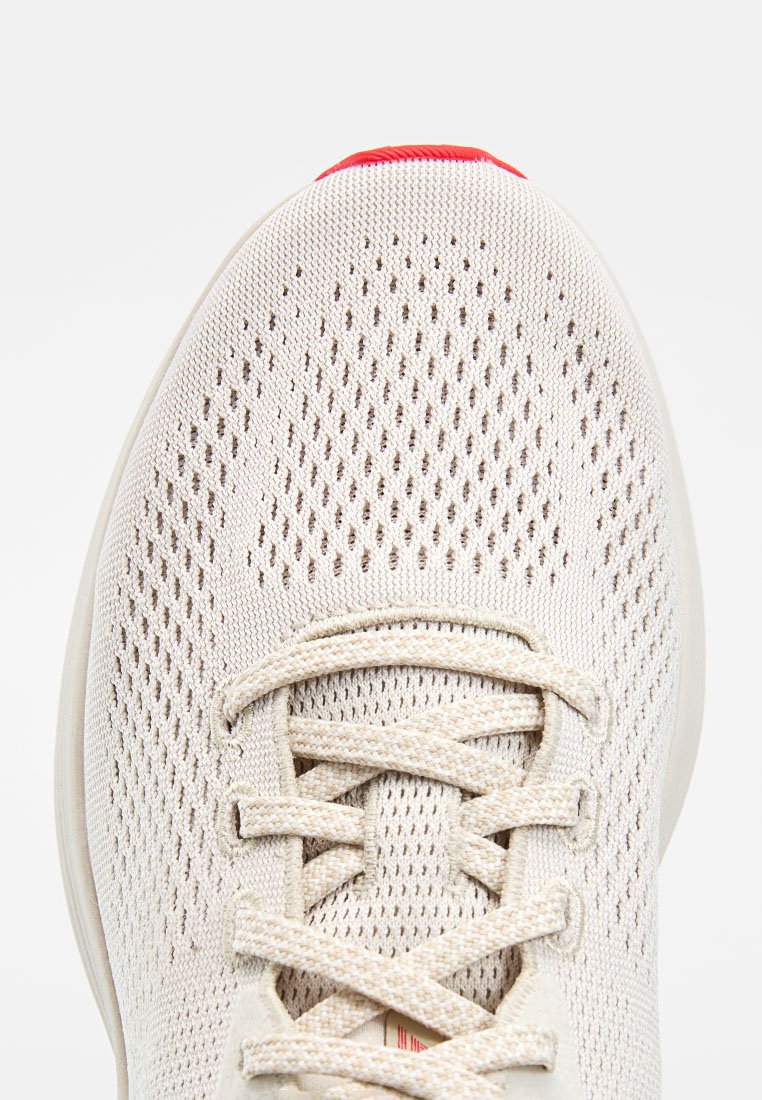 Under Armour SONIC 7