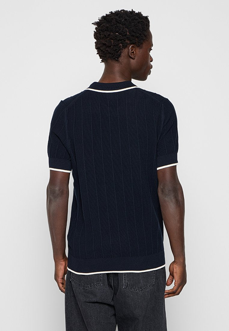 Lyle & Scott
