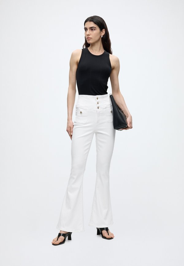 Guess KAIRA FLARE
