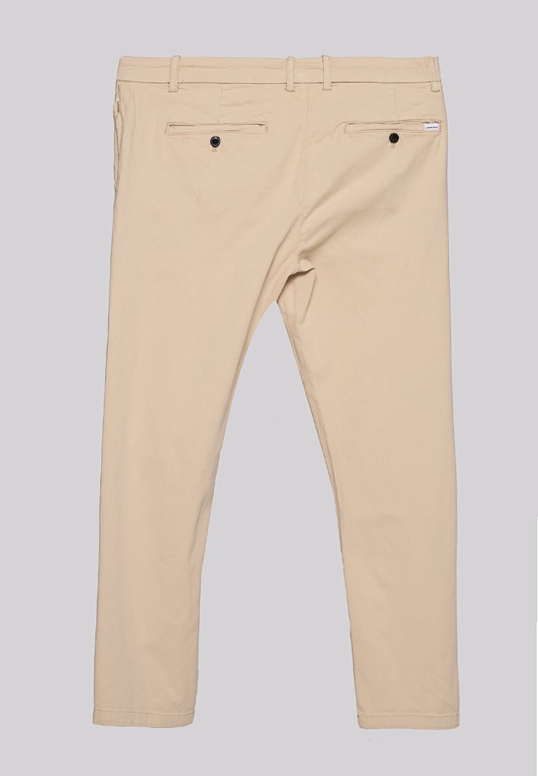 SLIM FIT Media 2