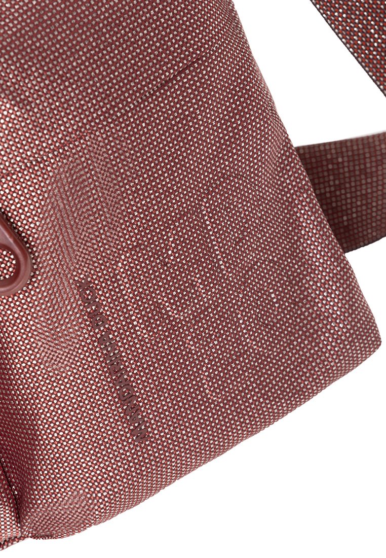 Mandarina Duck