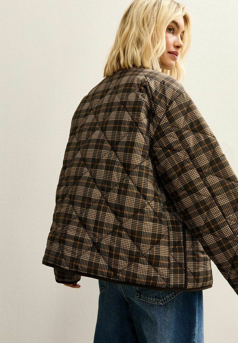 New Look  CHECKED CONTRAST TRIM QUILTED BARN